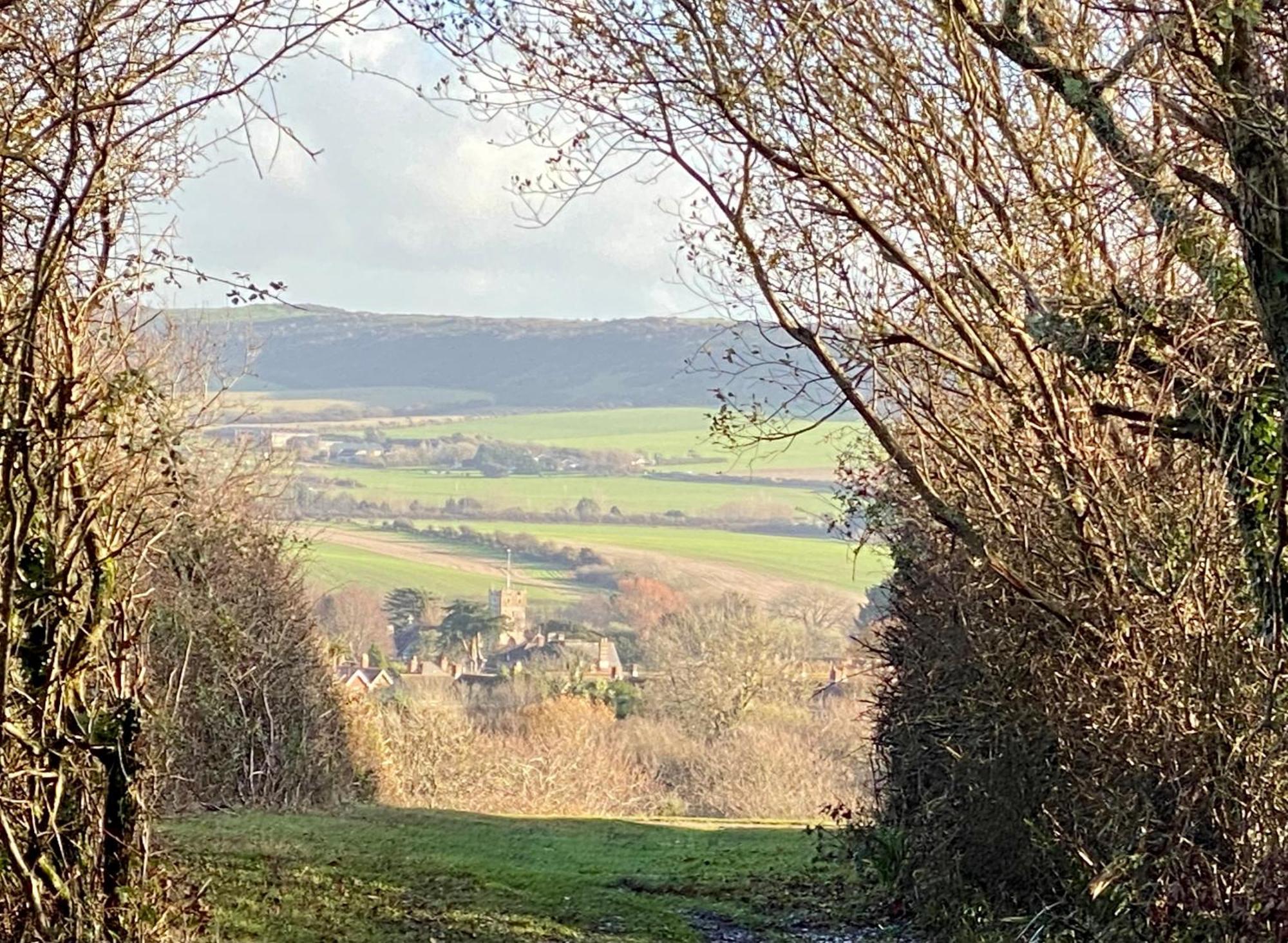 Valley View Self-Catering Coastal Bungalow In Rural West Wight Freshwater Bagian luar foto